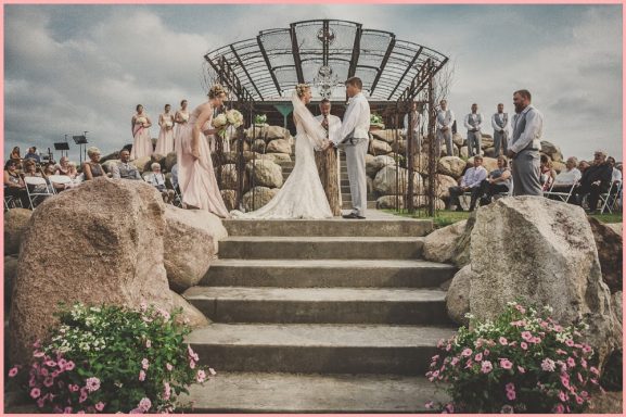 Venue #1 (Inland) Minnesota outdoor wedding venue